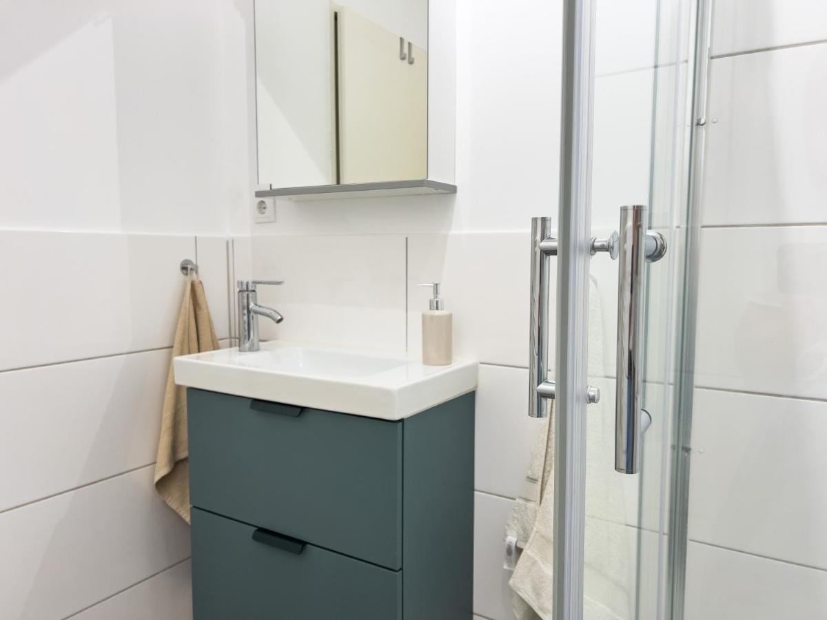 Home By Doni I Apartment An Der Kunsthalle I Parkplatz & Balkon Bielefeld Esterno foto