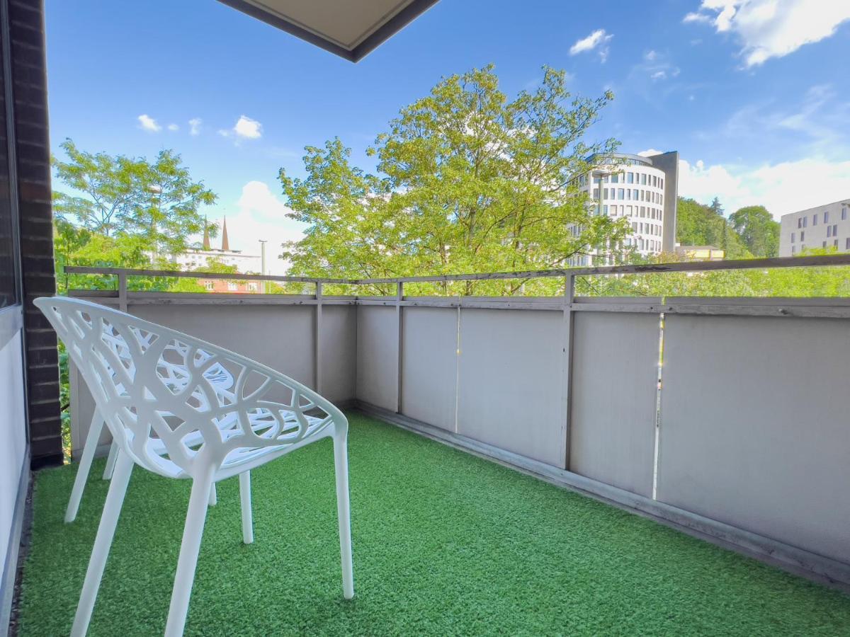 Home By Doni I Apartment An Der Kunsthalle I Parkplatz & Balkon Bielefeld Esterno foto