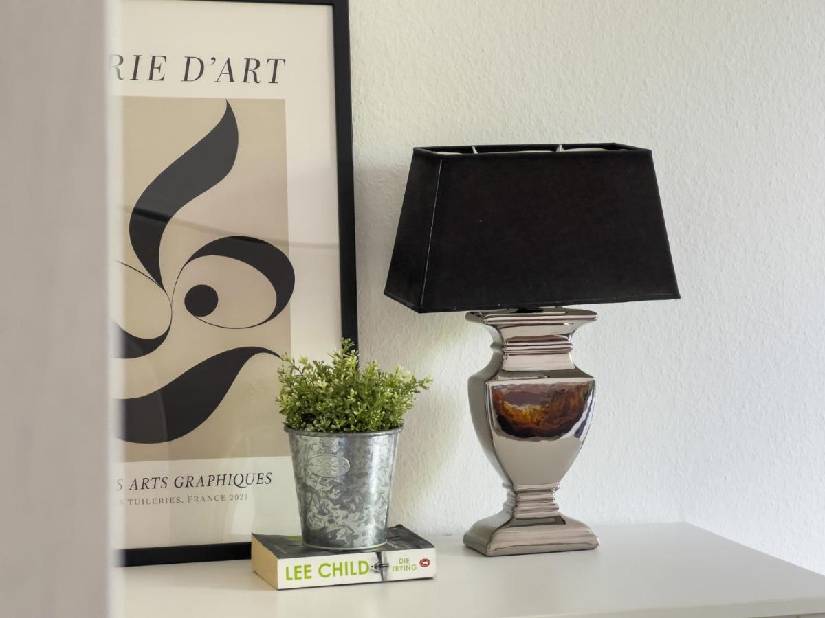 Home By Doni I Apartment An Der Kunsthalle I Parkplatz & Balkon Bielefeld Esterno foto